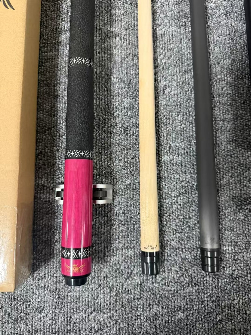 Osborne Journey Series 3 F3 Pink Handmade Pool Cue – Three-Piece Maple Wood Leather Grip High-Tech Replica Big Head Cue