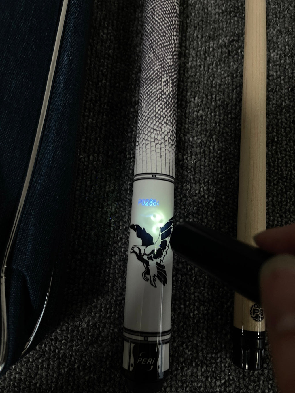 PERI Jingyuan LV Series Pool Cue – White Eagle, Wolf, Black Eagle, Flying Bird | Professional Chinese 8/9-Ball Big Head Cue