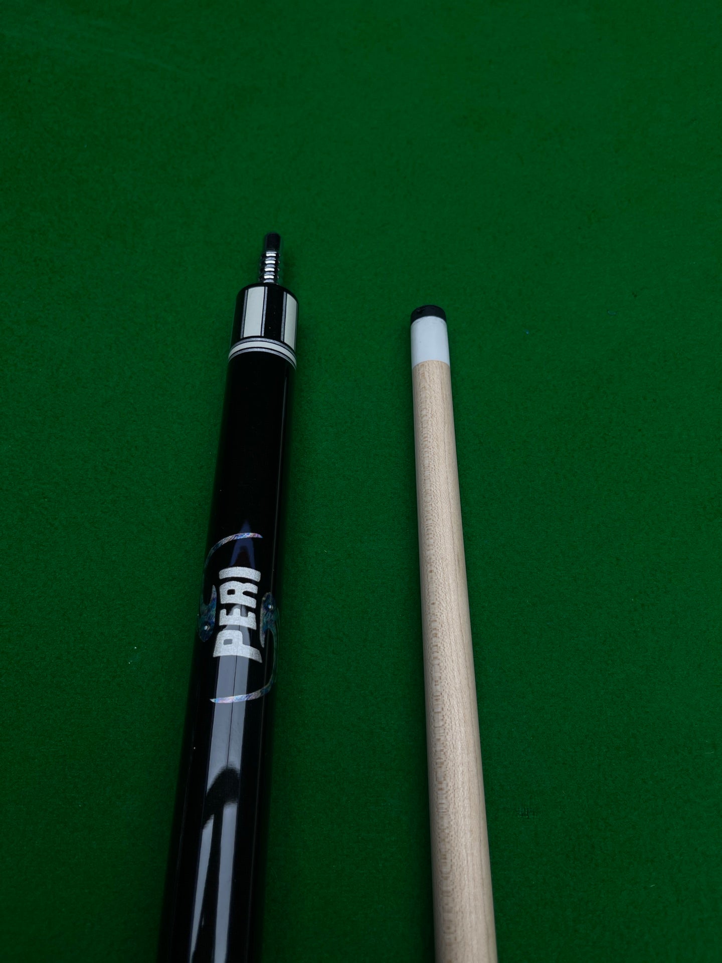 PERI Black Taiji / White Taiji PS2-0102 Pool Cue